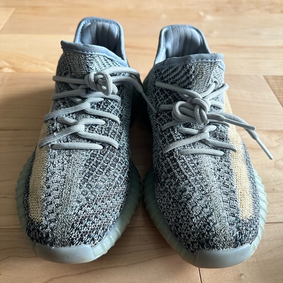 Adidas Yeezy Boost 350 V2 Ash Blue - Picture 3 of 13